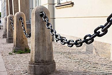 卡牌肉鸽游戏《打倒白雪公主！乌拉！》现已于Steam推出免费序章并获特别好评